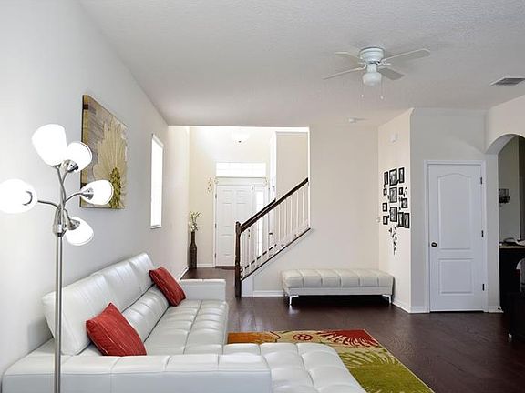 3rd image of 5916 Paxton Ct