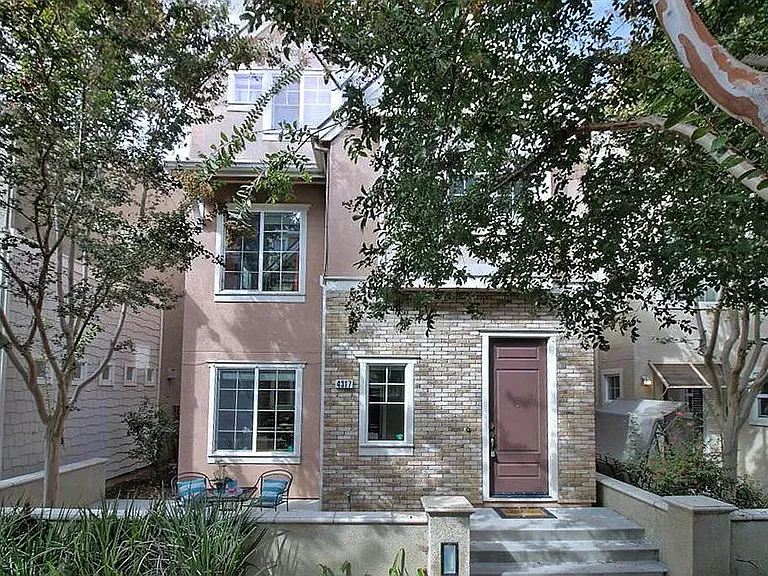 4317 Watson Cir — Photo 1