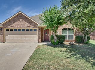 8137 Guadalupe Rd, Arlington, TX 76002