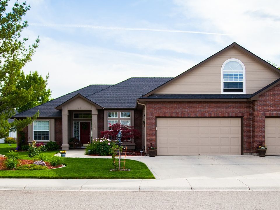 1st image of 4387 W Moon Lake Dr