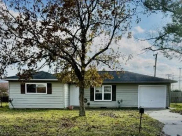 3411 Bowling Ln, Orange, TX 77630
