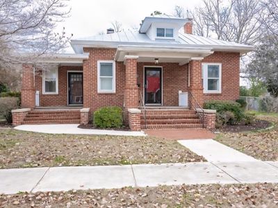 411 Lafayette Ave, Colonial Heights, VA, 23834