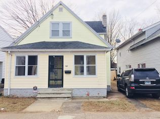 54 Dudley St, Hamden, CT 06517