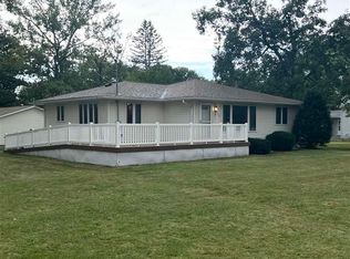 515 1st St N, Maynard, IA 50655