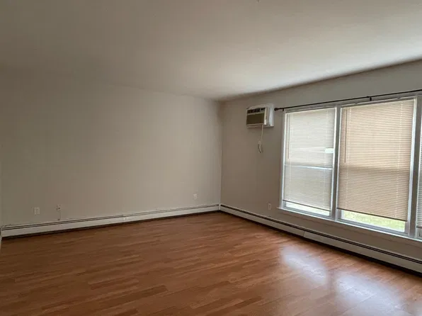 11 Gerald Dr #A-6, Poughkeepsie, NY 12601