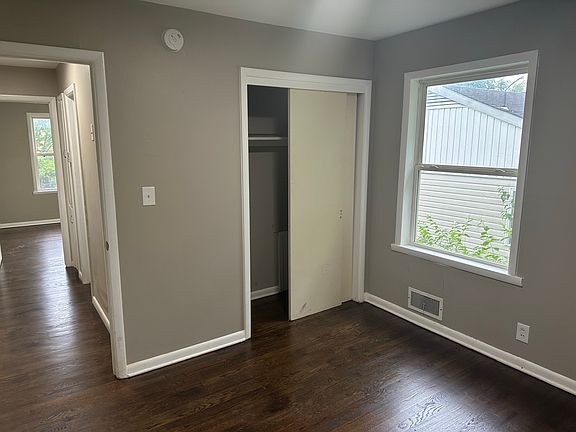 4th image of 1530 W Waldo Ave