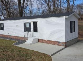 412 Oak Ridge Dr, Radcliff, KY 40160