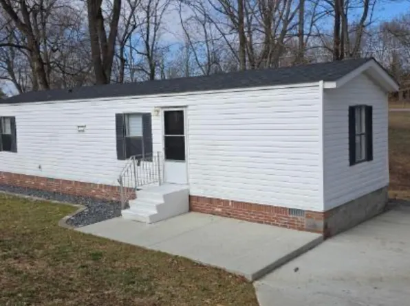 412 Oak Ridge Dr, Radcliff, KY 40160