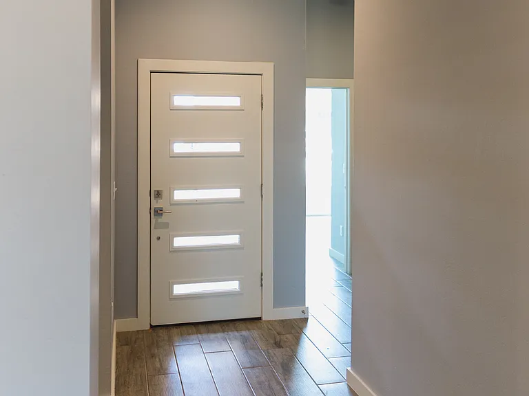 512 Remington Ave — Photo 23