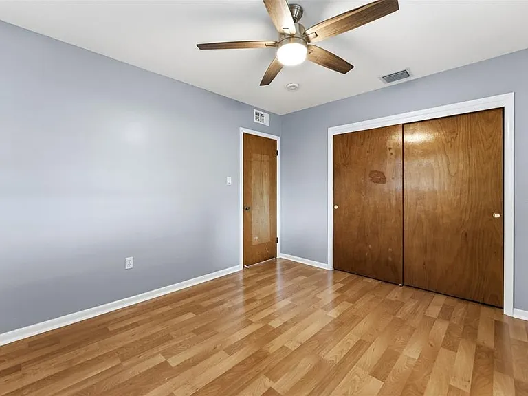 2711 W Heiter St — Photo 7