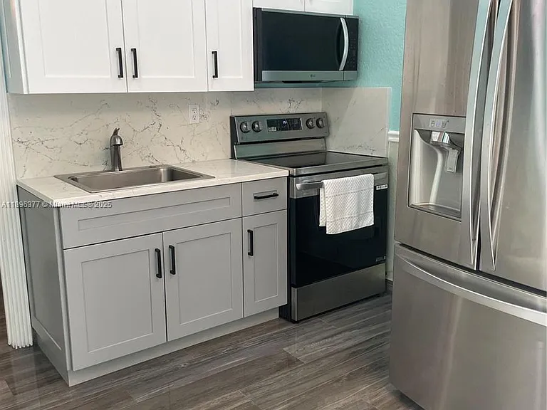 240 NE 27th St #1 — Photo 11
