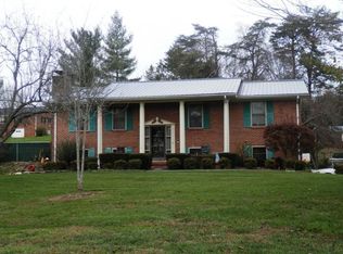 204 Hickory St, Tellico Plains, TN 37385