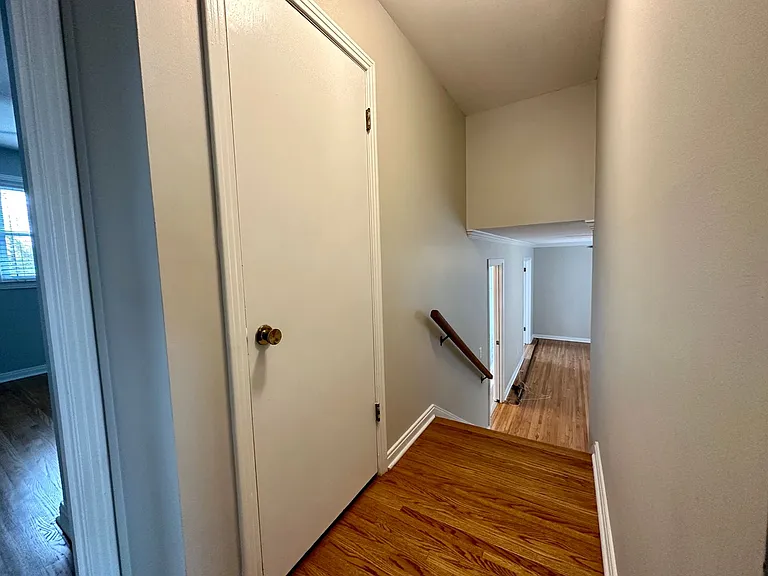 411 Starliner Ct — Photo 16