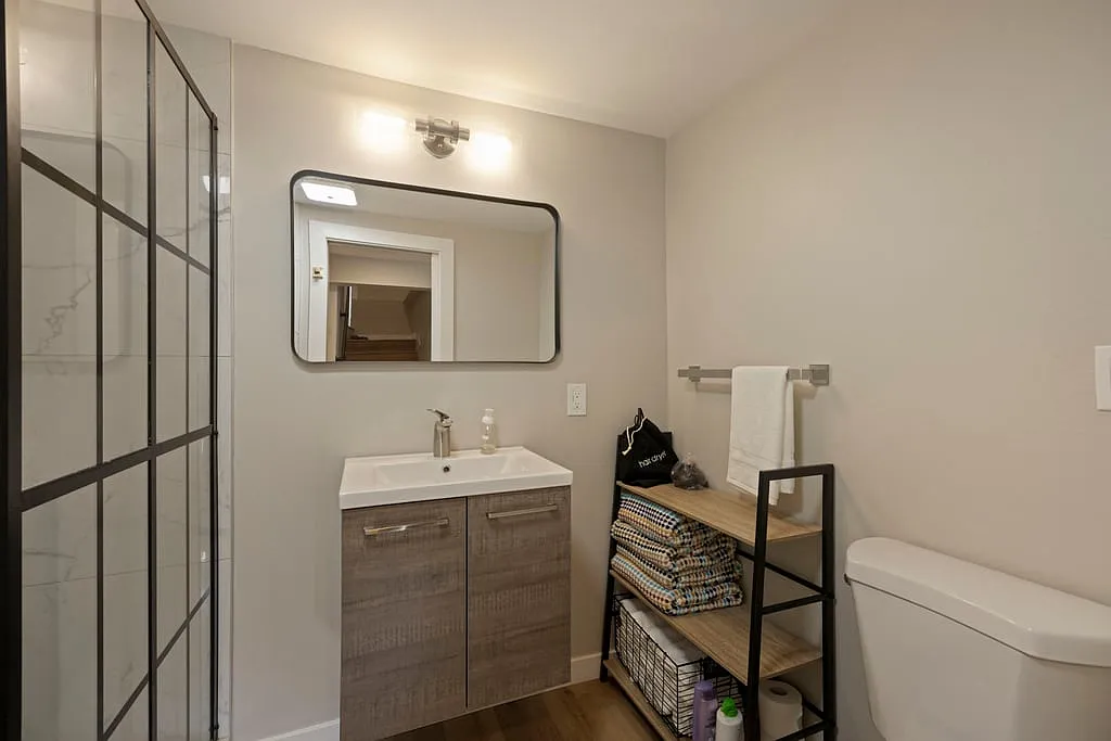 2 bed, 750 sqft, $1,950 — Photo 4