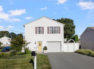 250 Hazelton St, Cranston, RI 02920