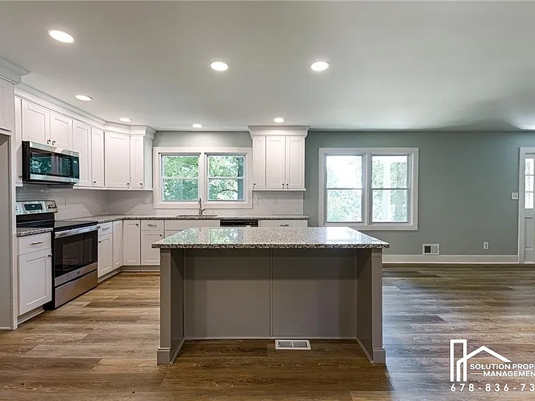 3979 Potomac Dr NW — Photo 8