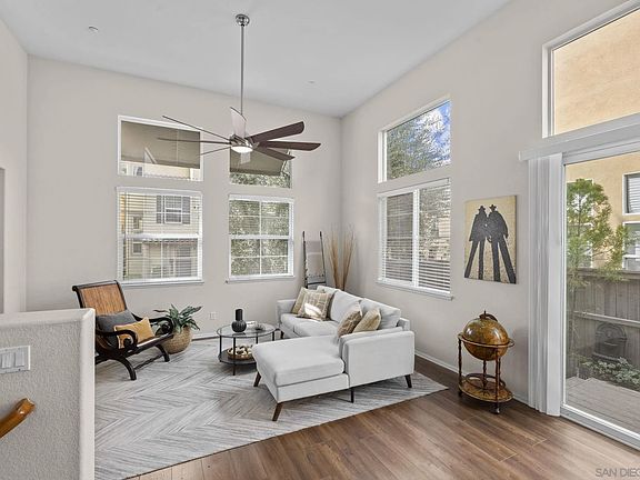 2nd image of 2797 Villas Way