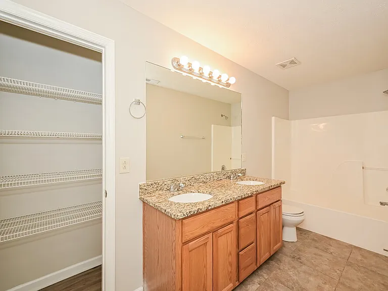 1440 Westview Dr — Photo 12