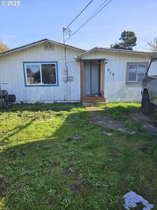 (Undisclosed Address), Coos Bay, OR, 97420