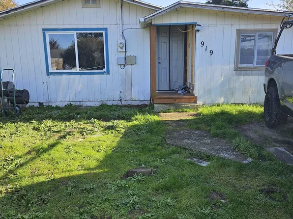 (undisclosed Address), Coos Bay, OR 97420