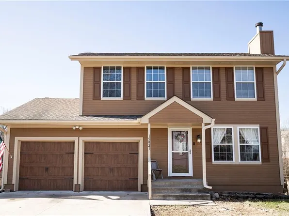 15821 E 2nd St, Independence, MO 64050