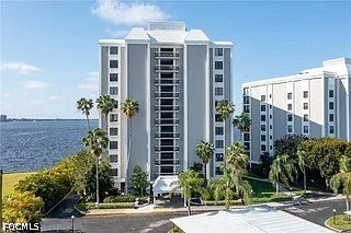 3350 N Key Dr #813