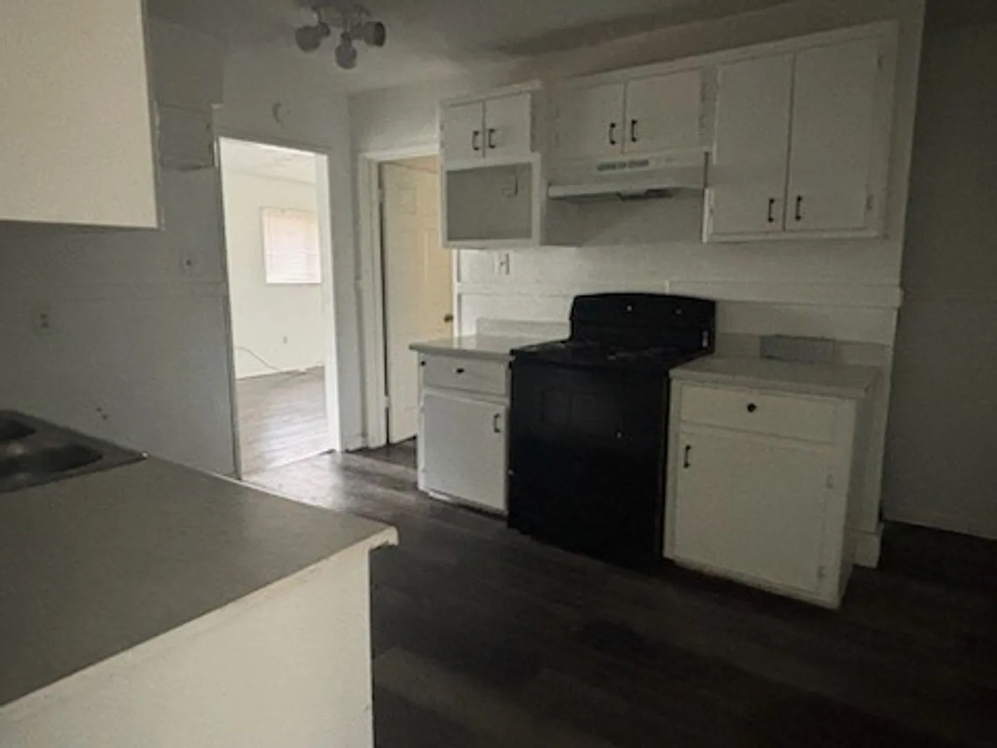 1652 Kentwood Dr Jackson, MS 39212 — Photo 4