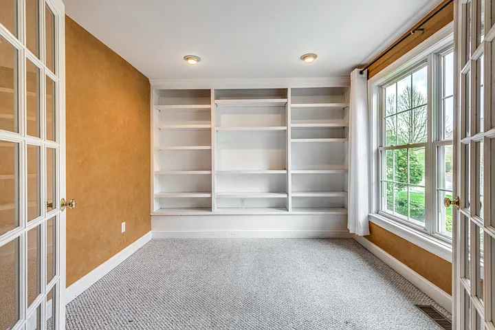 27 Meyer Hill Dr — Photo 4