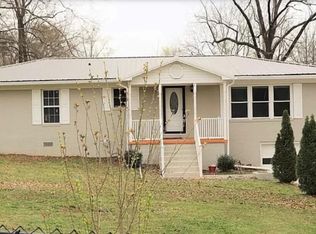 904 Oak Hill Dr, Trion, GA 30753