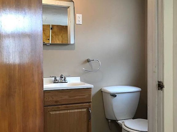 2nd Bathroom