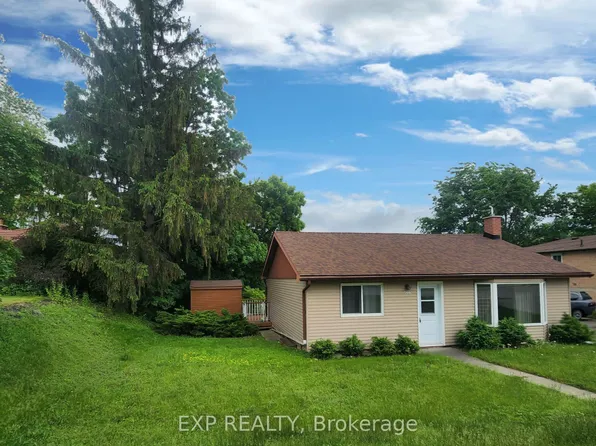 166 John St W, Bradford West Gwillimbury, ON L3Z 1J4