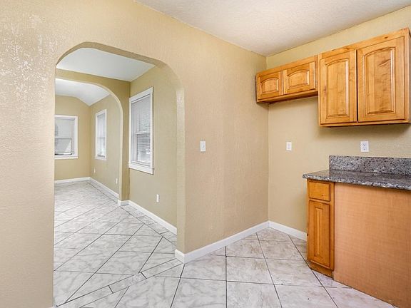 5th image of 3912 36th St