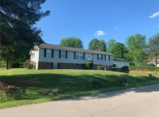 150 Whipporwill Rd, Butler, PA 16001
