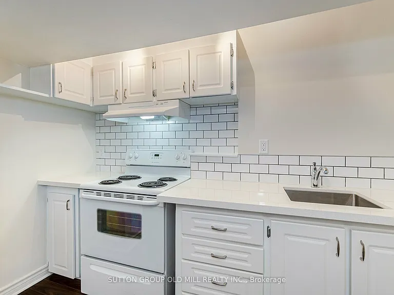 5 Applefield Dr #LOWER — Photo 16