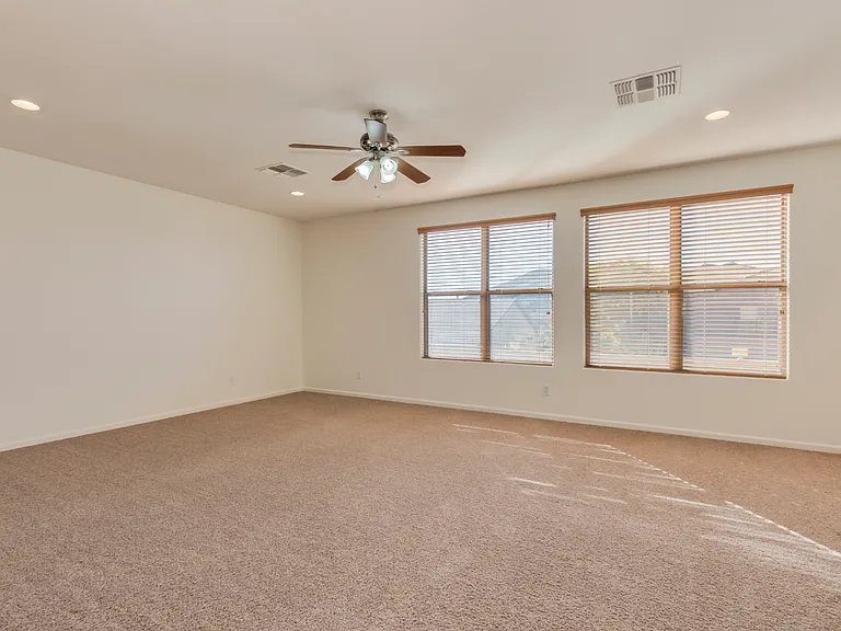 5733 W Plum Rd — Photo 17