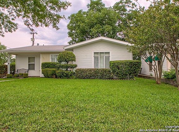 2nd image of 139 La Manda Blvd
