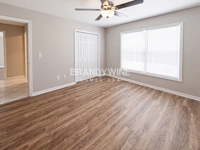 8810 N Orangeview Ave — Photo 16
