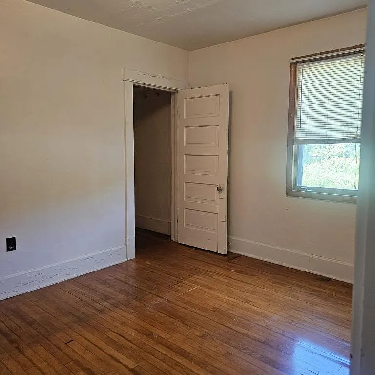 140 Wisconsin Ave — Photo 3