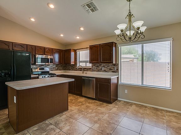5th image of 42839 W SUNLAND Drive
