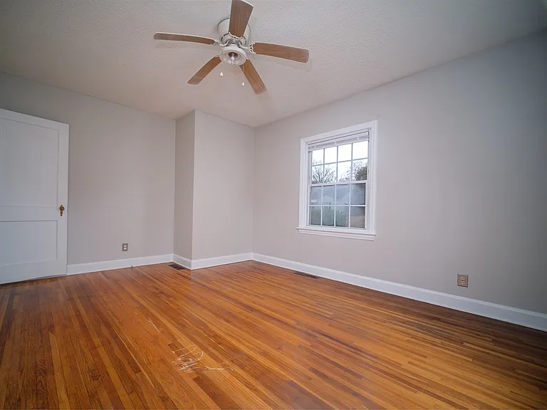 3030 Marlowe Ave — Photo 17