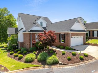 310 Greenview Cir, Greenville, SC 29609