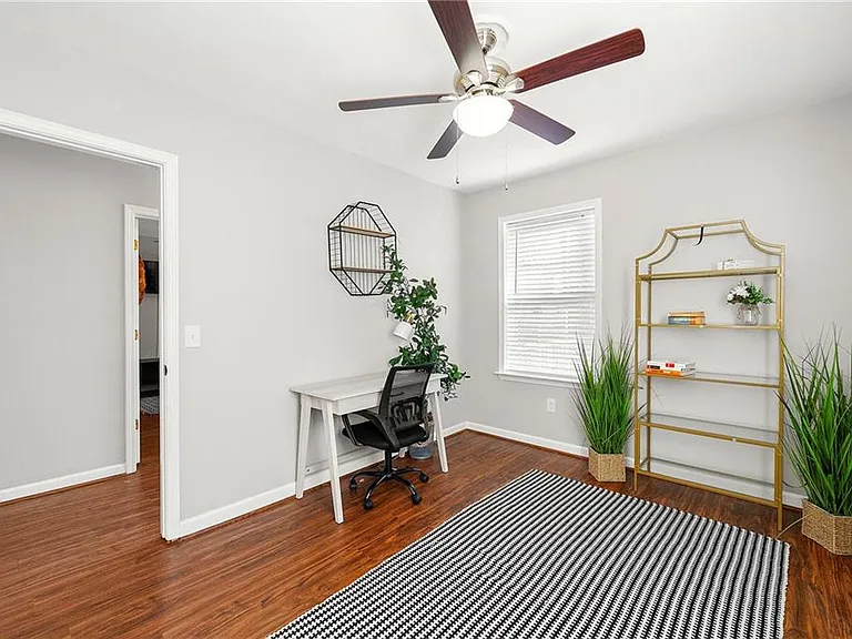 954 Fern Ave SE — Photo 12