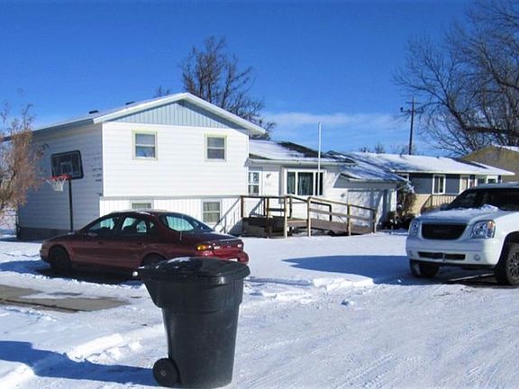 2nd image of 2771 Phyllis Cir N