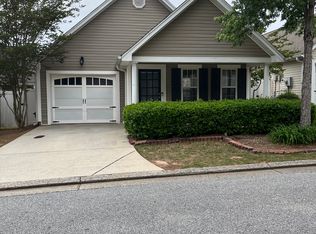 124 Highland Falls Dr, Hiram, GA 30141
