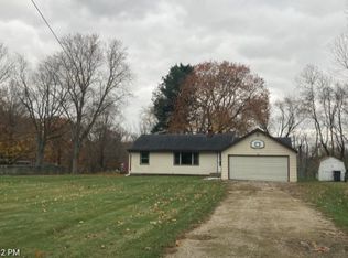 222 E Parsons Ave, Watervliet, MI 49098