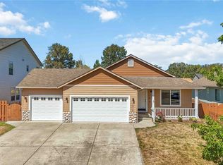 1870 Island Dr, Longview, WA
