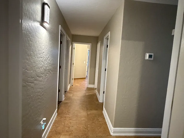 1850 W Desert Ln — Photo 14