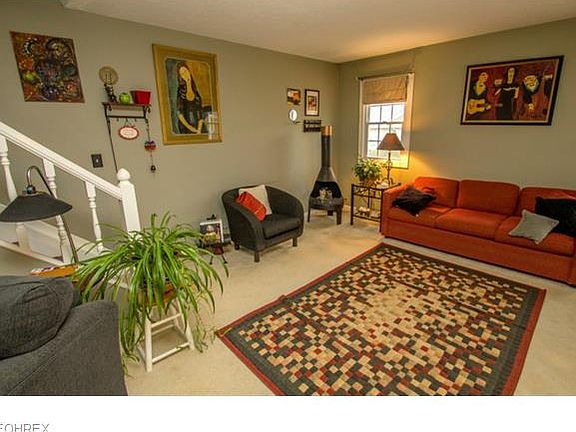 4th image of 1270 Valley View Dr #4-3