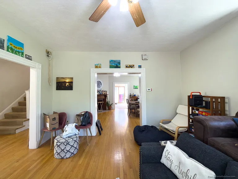 318 N Harvard St #1 — Photo 6