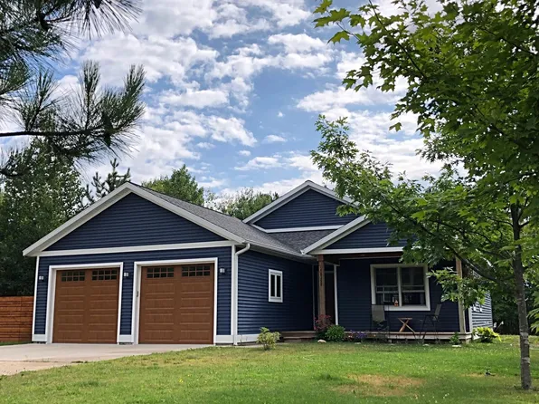 16258 Sugar Ridge Ln, Carp Lake, MI 49718